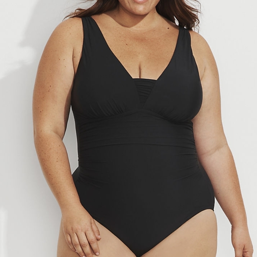 Lands End Grecian Slendersuit Chlorine Resistant One Piece sz 18 Black UPF 50